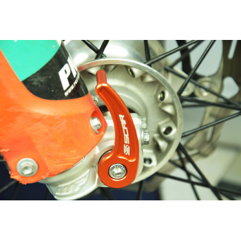 SCAR orange front axle puller
